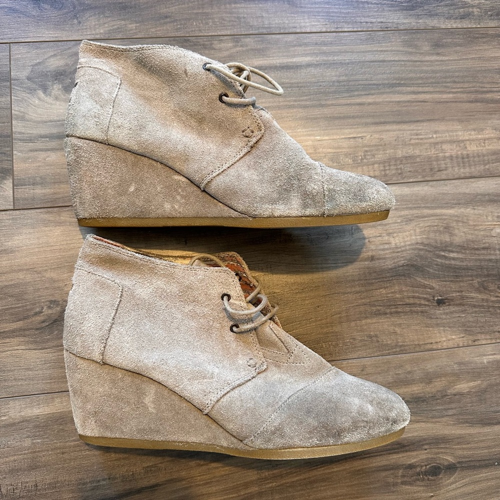 Toms Suede Wedge Ankle Booties in Taupe